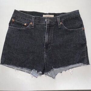 Like New Levi High Rise Shorts
